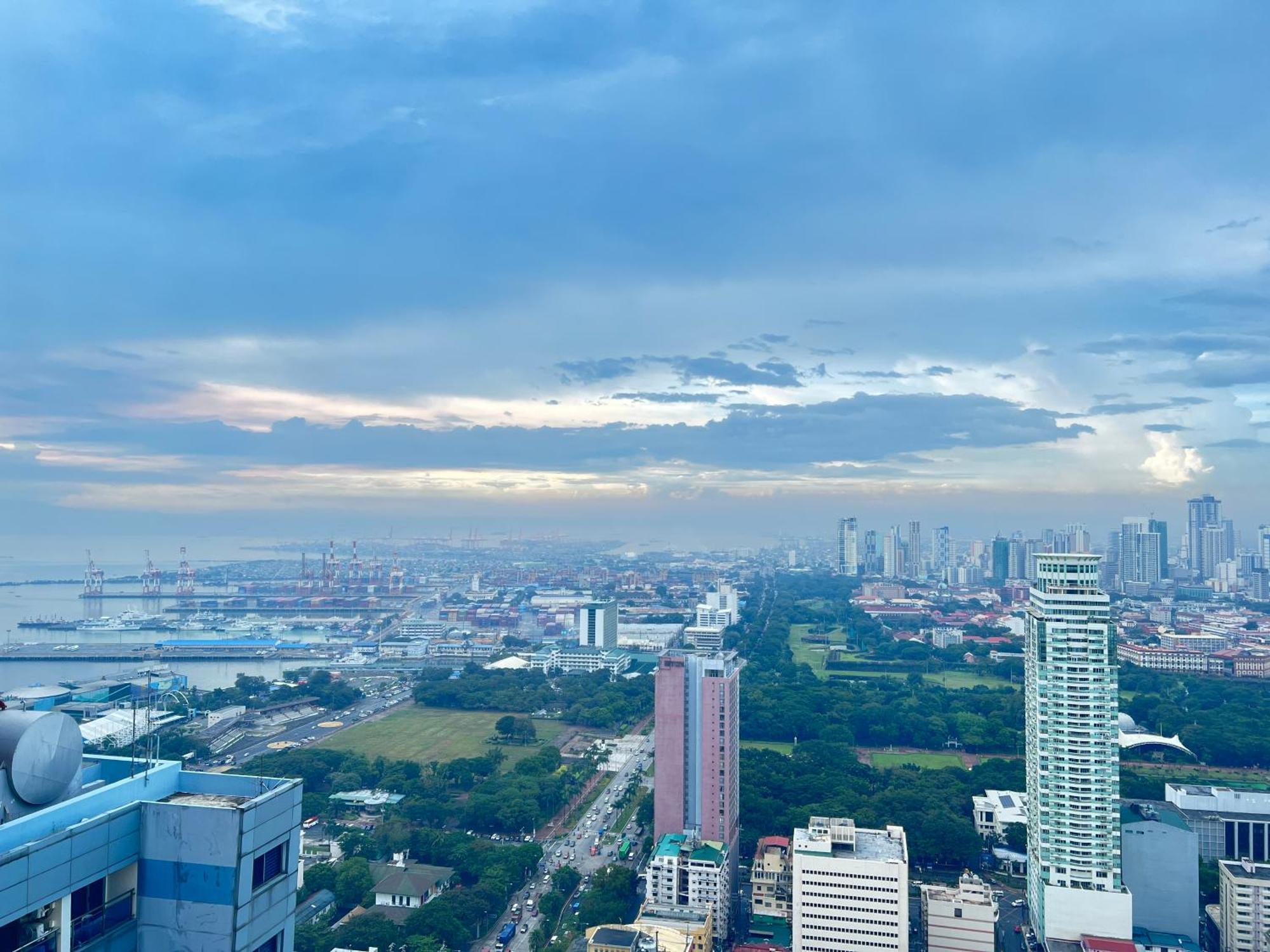 Dreamy Sunset Bay Aparthotel Manila Exteriör bild